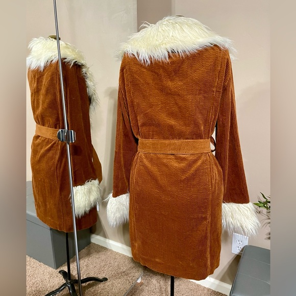 Show Me Your Mumu Penny Lane Coat Sienna Corduroy Jacket Faux Fur Trim NWT - Picture 7 of 15